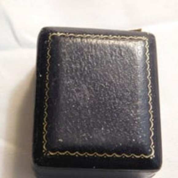 Vintage Cross Crucifix Pendant - Picture 6 of 7